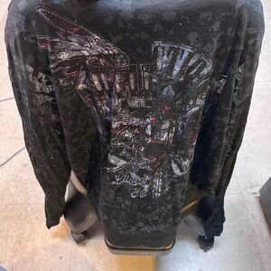 Black thin hoodie with graphics